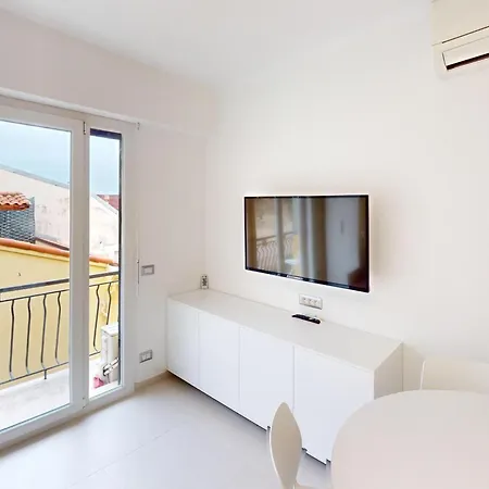 Appartement Moderne Climatisé, Balcon Et Vue - Fr-1-196-214 *