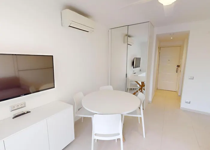 Moderne Climatise, Balcon Et Vue - Fr-1-196-214